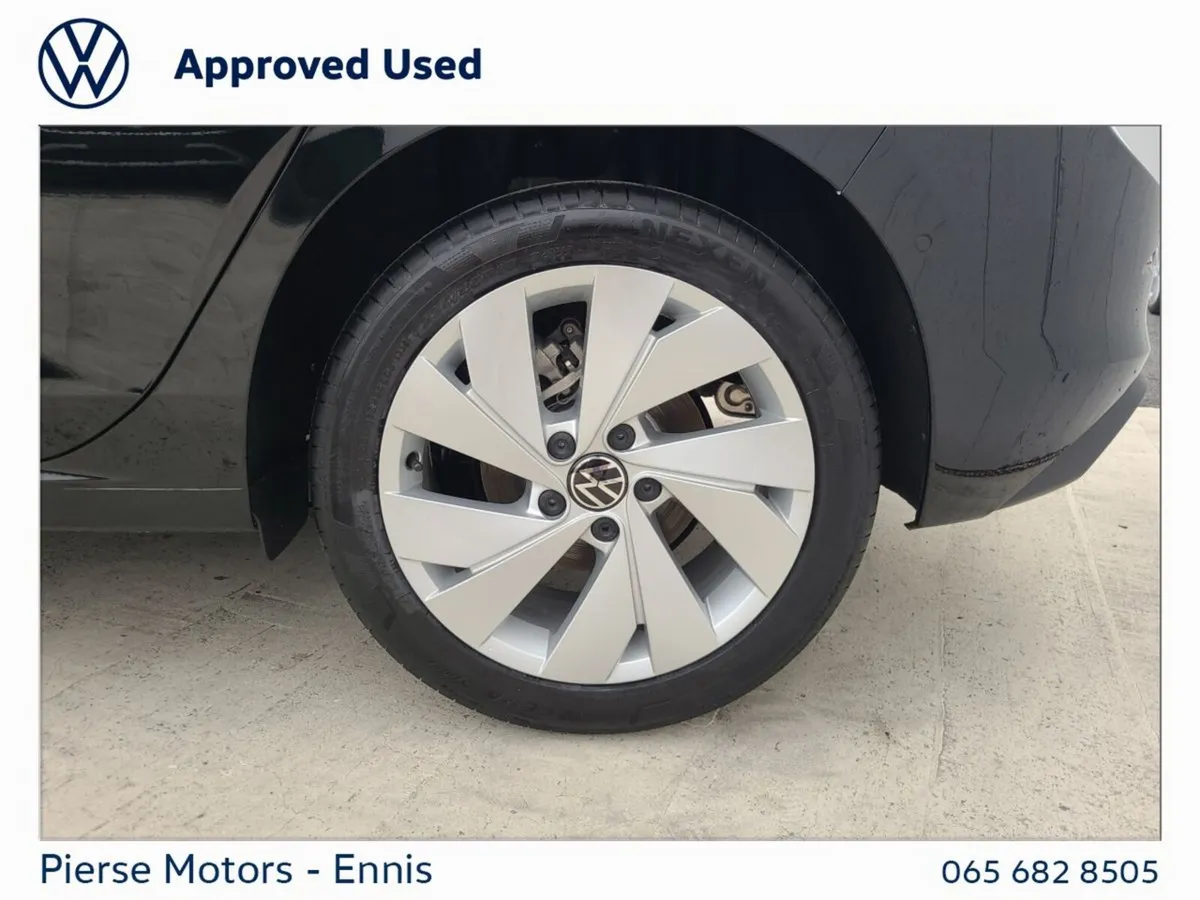 Volkswagen Golf EDITION 75 2.0 TDI 116HP - Image 6