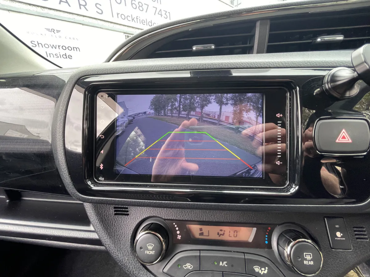 APPLE PLAY - AUTO - NEW NCT-REVERSE CAMERA-LOW TAX - Image 4