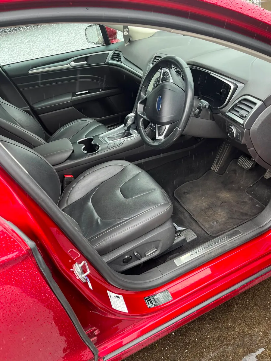 2017Ford Mondeo 2.0 Titanium Auto - Image 5