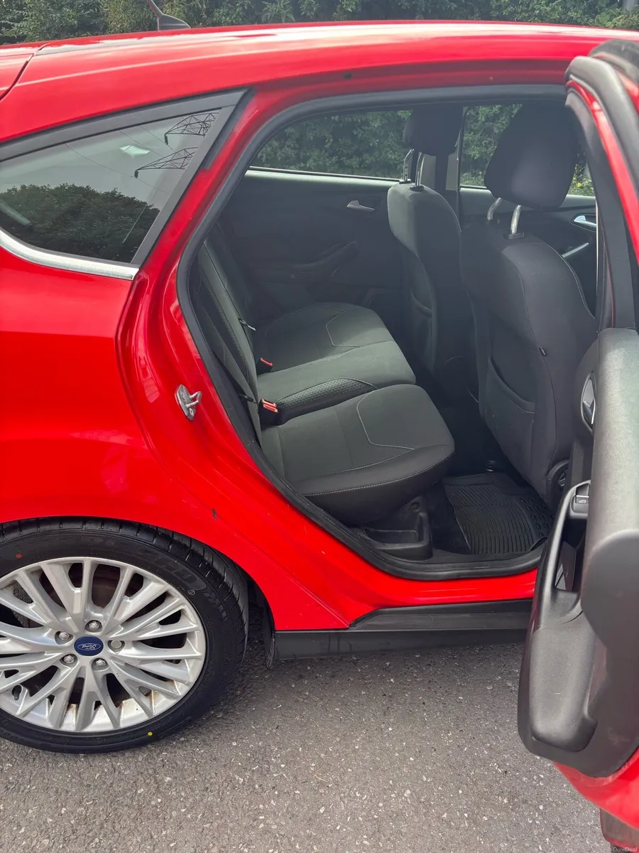 Ford focus - Image 4