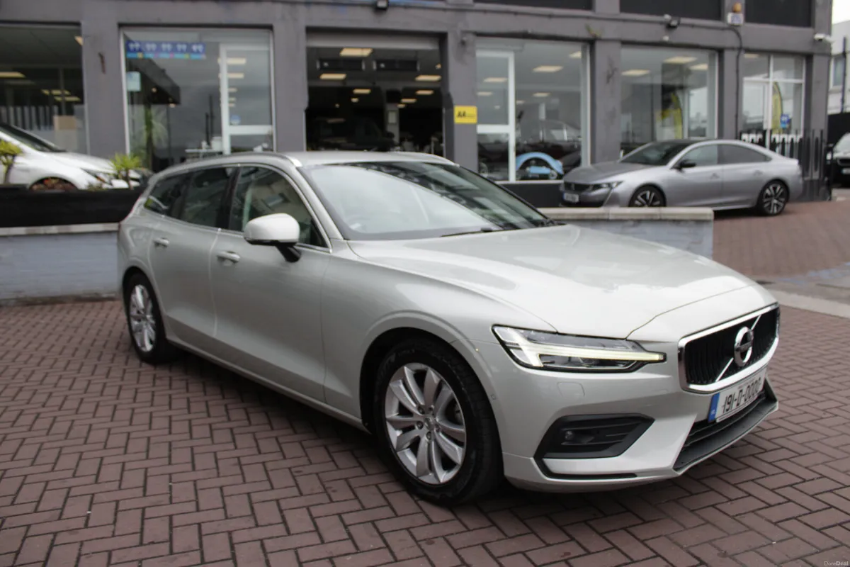 2019 VOLVO V60 T5 - Image 1