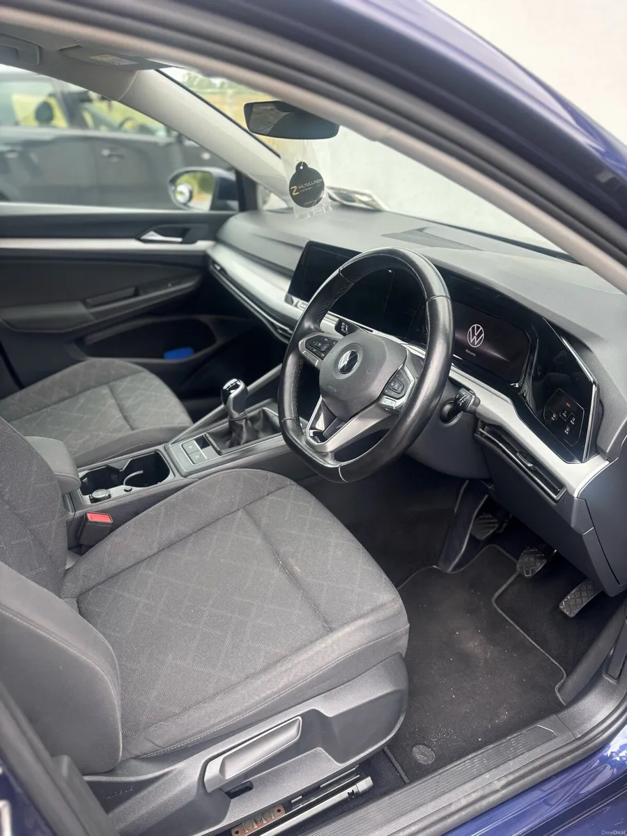 2022 Golf - Image 3