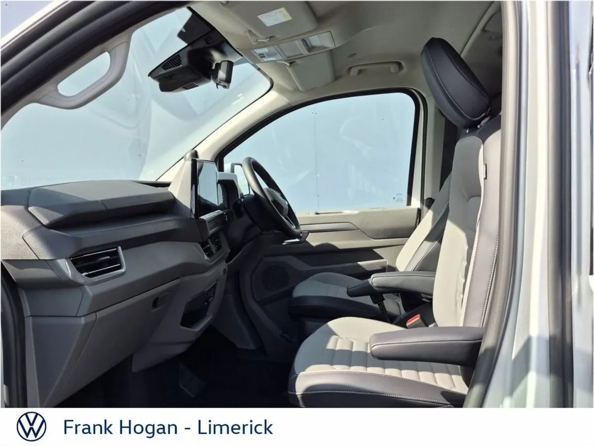 Volkswagen Caravelle STYLE PHEV LWB 230 AUTO - Image 4
