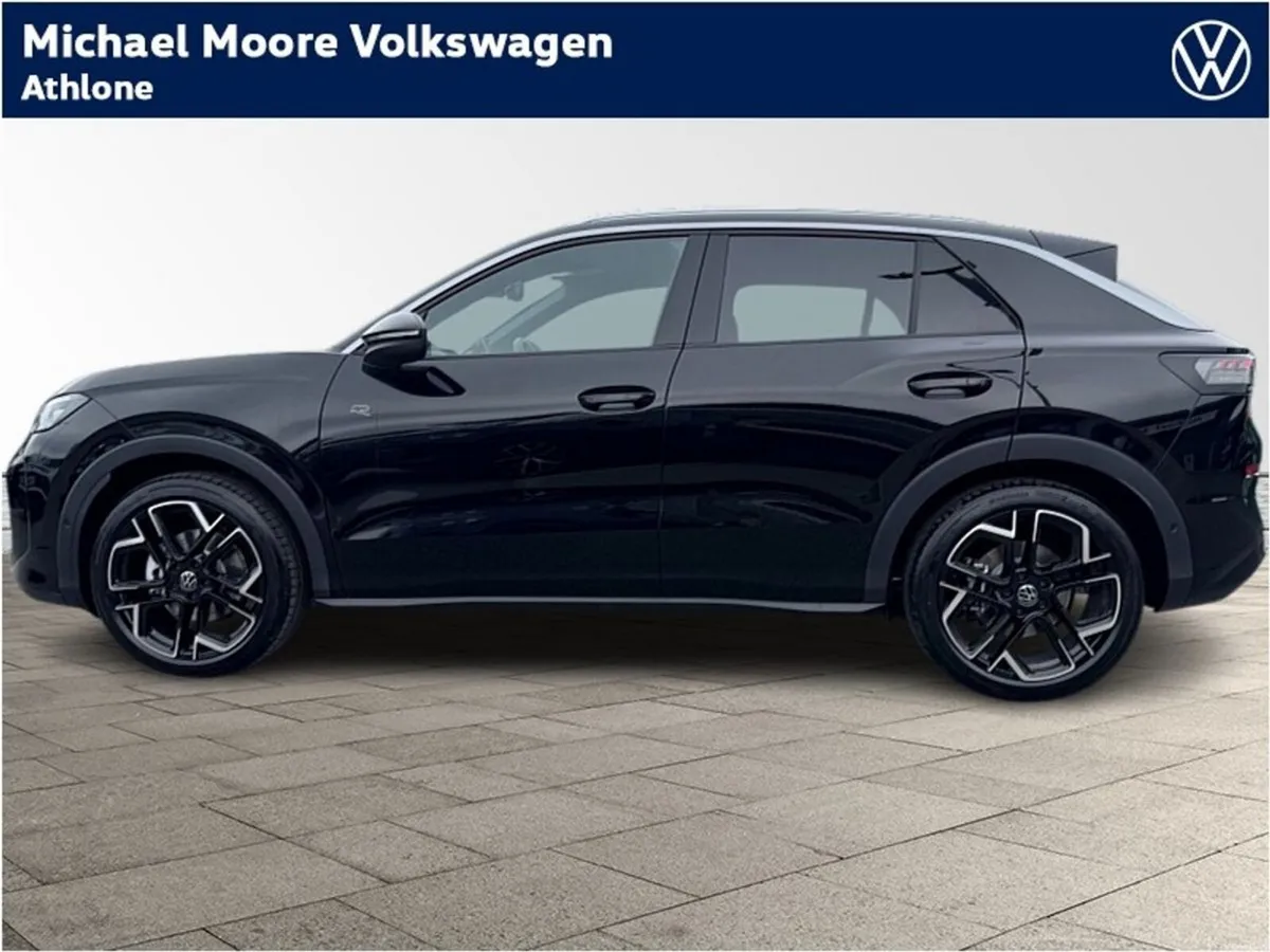 Volkswagen T-Roc R-L+ 1.5TSI 150HP MHEV - Image 6