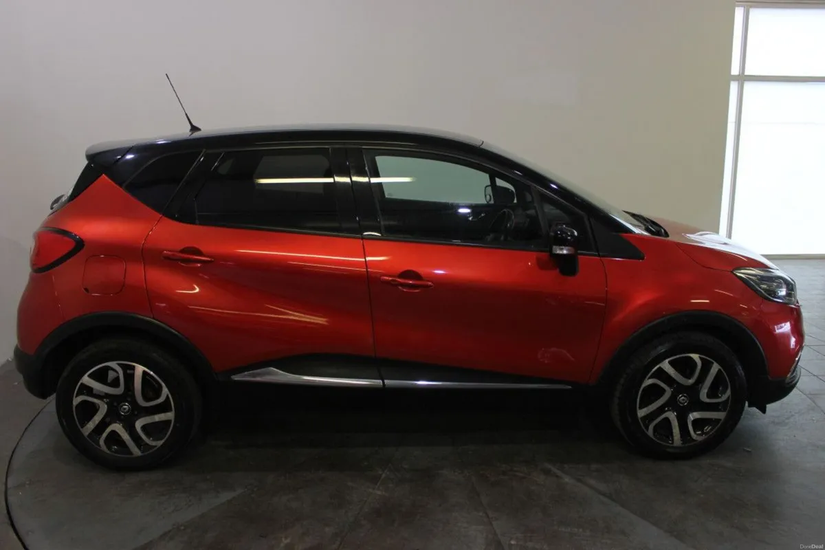 Renault Captur dCi 90 EDC SIGNATURE NAV - TENDER 4 - Image 3