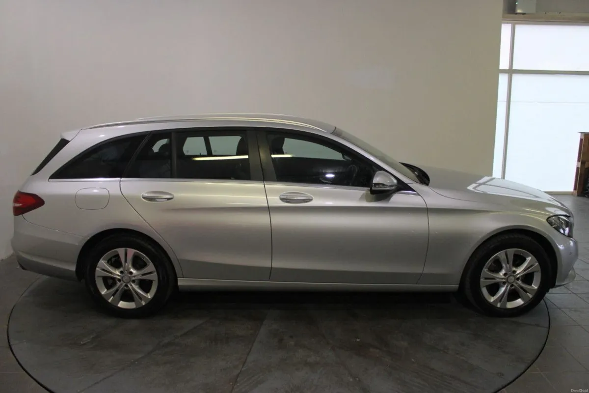 Mercedes-Benz C-Class C 220 D ESTATE EXCLUSIVE A/T - Image 2