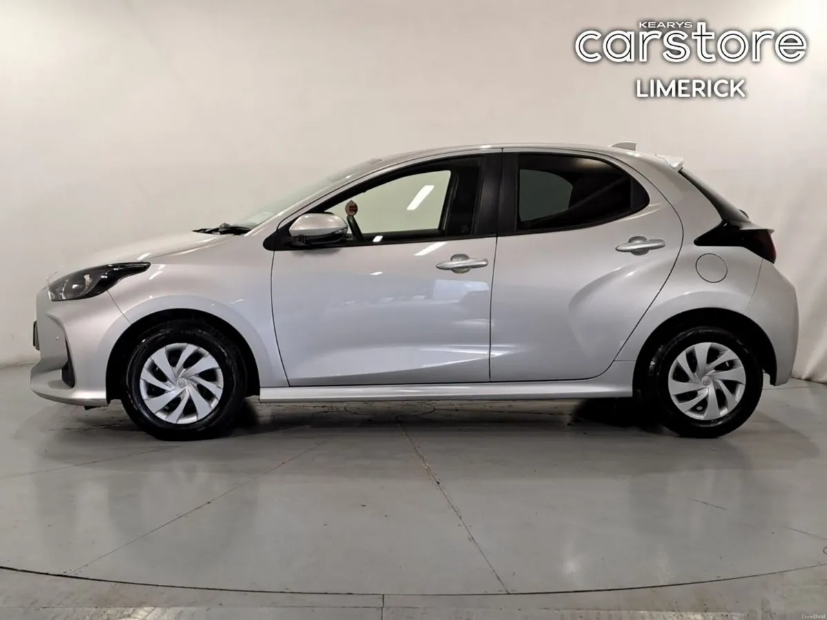 Toyota Yaris 1.5 - Image 6