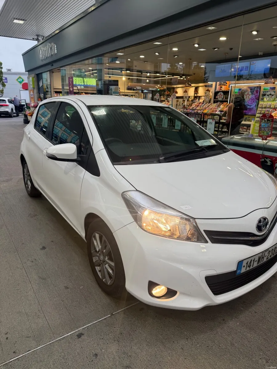 Toyota Yaris 2014 1.3 petrol - Image 6