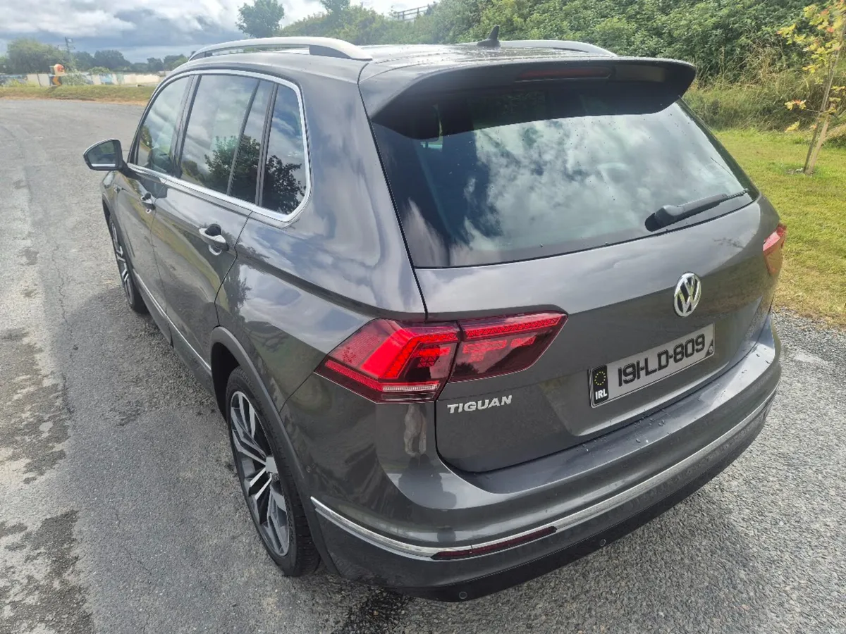 2019 (191) Volkswagen Tiguan R-LINE 150BHP - Image 6