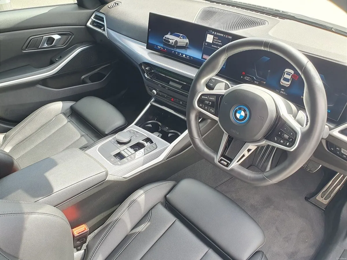 BMW 3-Series 330e M Sport Saloon - Image 6
