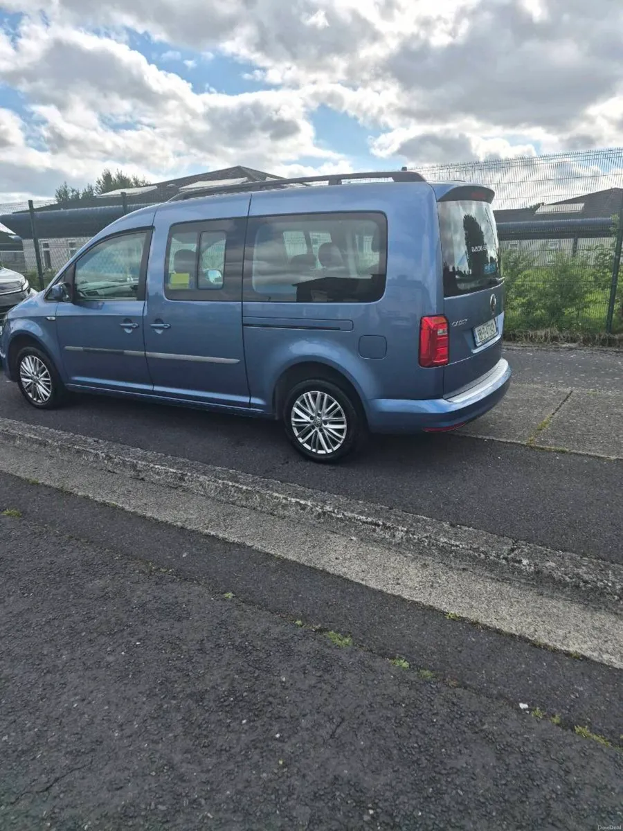 181D JUST PASSED NCT DSG AUTO. 2KEYS 7 SEATER - Image 2