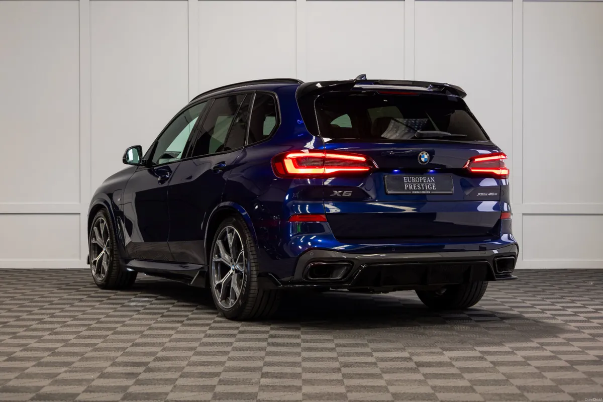 2021 BMW X5 X-Drive 45e M-Sport - Image 4