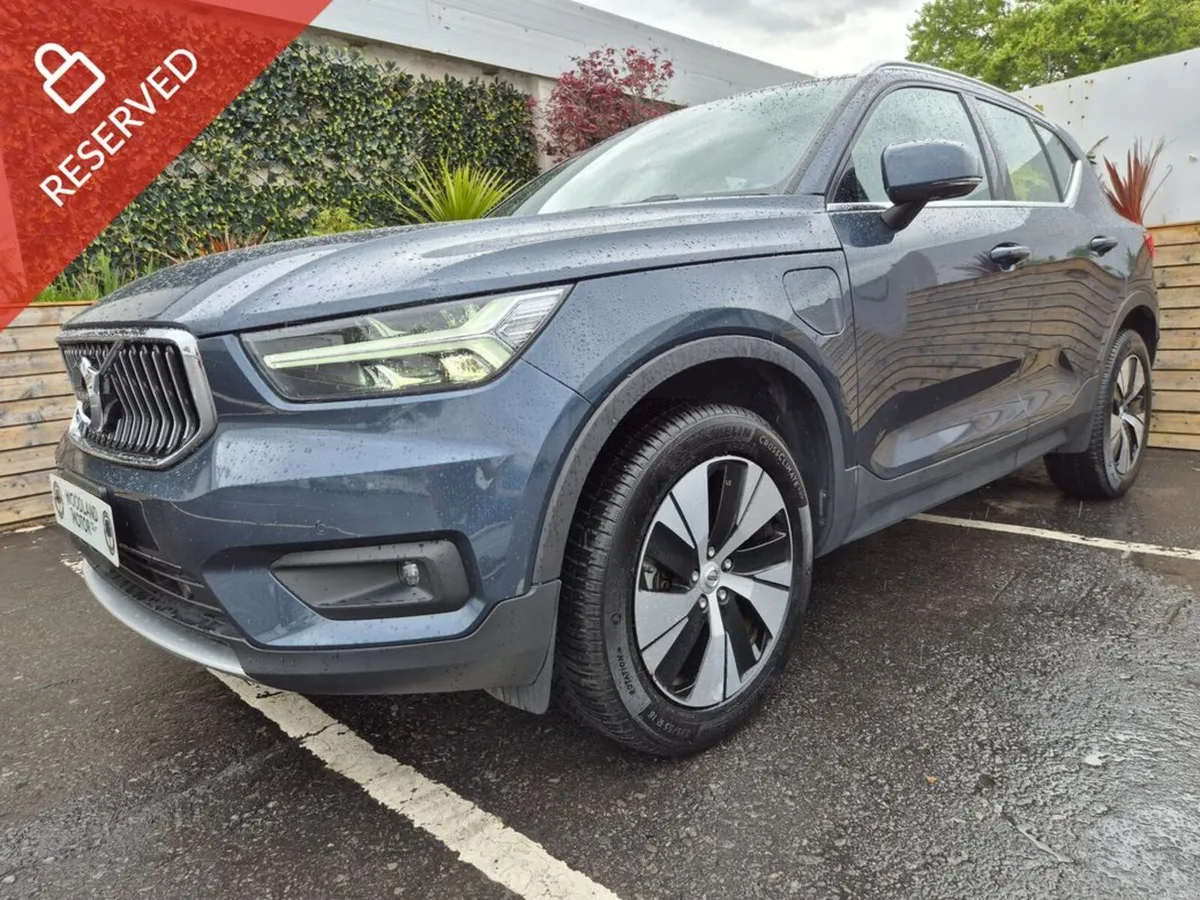 Volvo XC40 1.5 T5 RECHARGE / SE/ LOW MILEAGE / €16 - Image 1