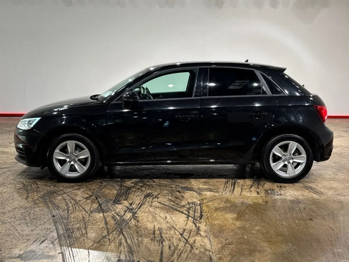 Audi A1 1.0 TFSI AUTOMATIC - FACTORY ALLOYS - REAR - Image 6