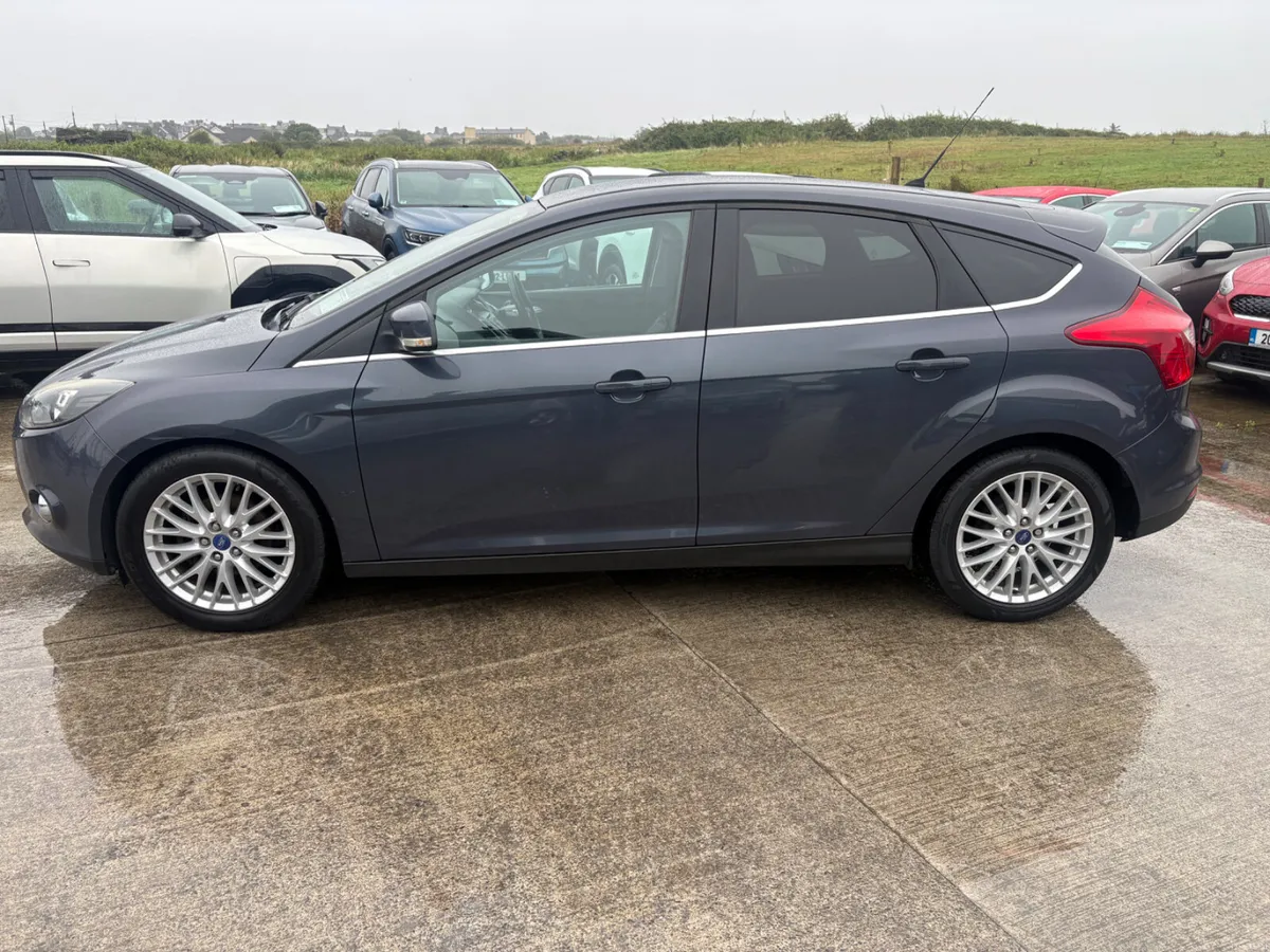 Ford Focus 2014 - Image 6