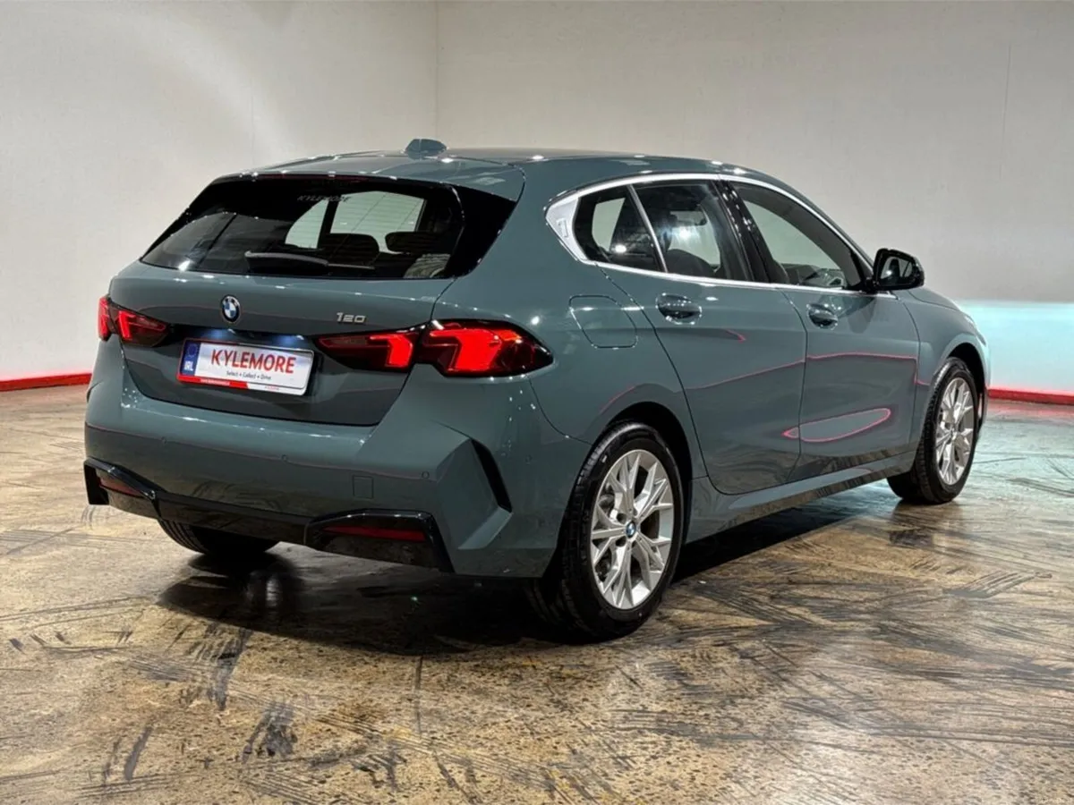 BMW 1-Series LOW MILEAGE - 120 NEW MODEL FACELIFT - Image 3