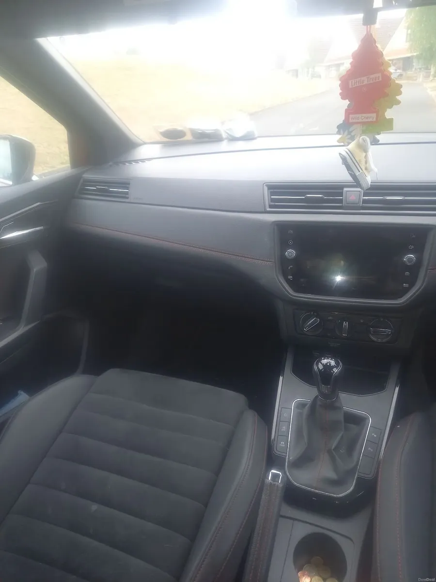 SEAT Arona 2018 - Image 2