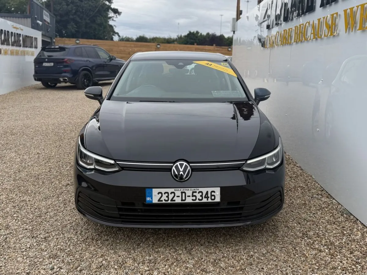 Volkswagen Golf Life 1.0 TSI Mhev 110HP 5 - Image 3