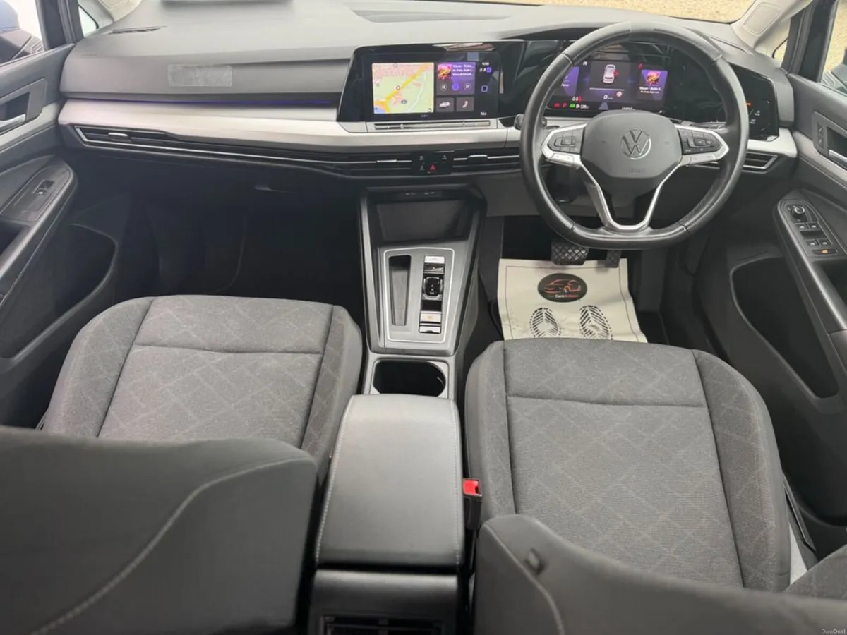 Volkswagen Golf Life 1.0 TSI Mhev 110HP 5 - Image 6