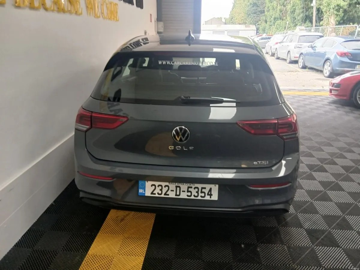 Volkswagen Golf Life 1.0 TSI Mhev 110HP 5 - Image 5
