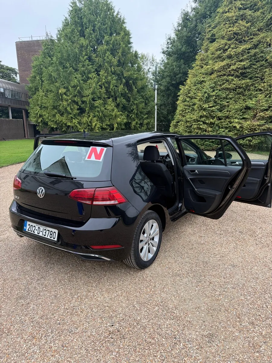 2020 Volkswagen Golf 1.6 TDI Black - Image 4