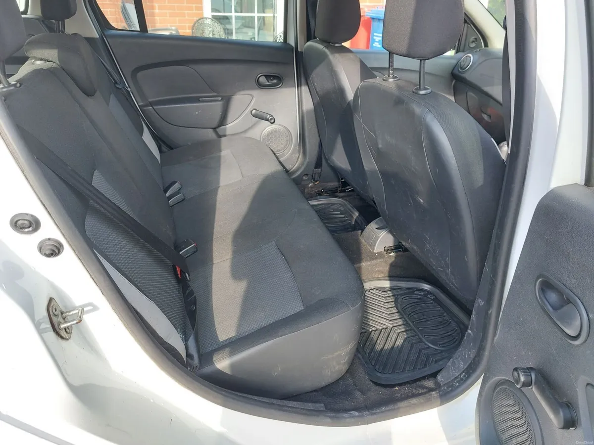 Dacia Logan 2016 - Image 6