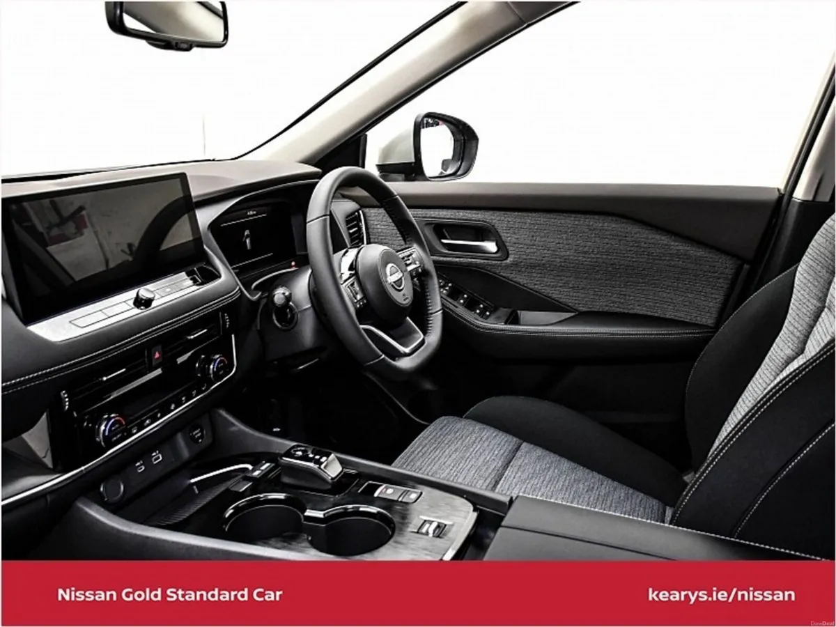 Nissan X-Trail ePOWER SV PREMIUM 5 Seater - Image 5