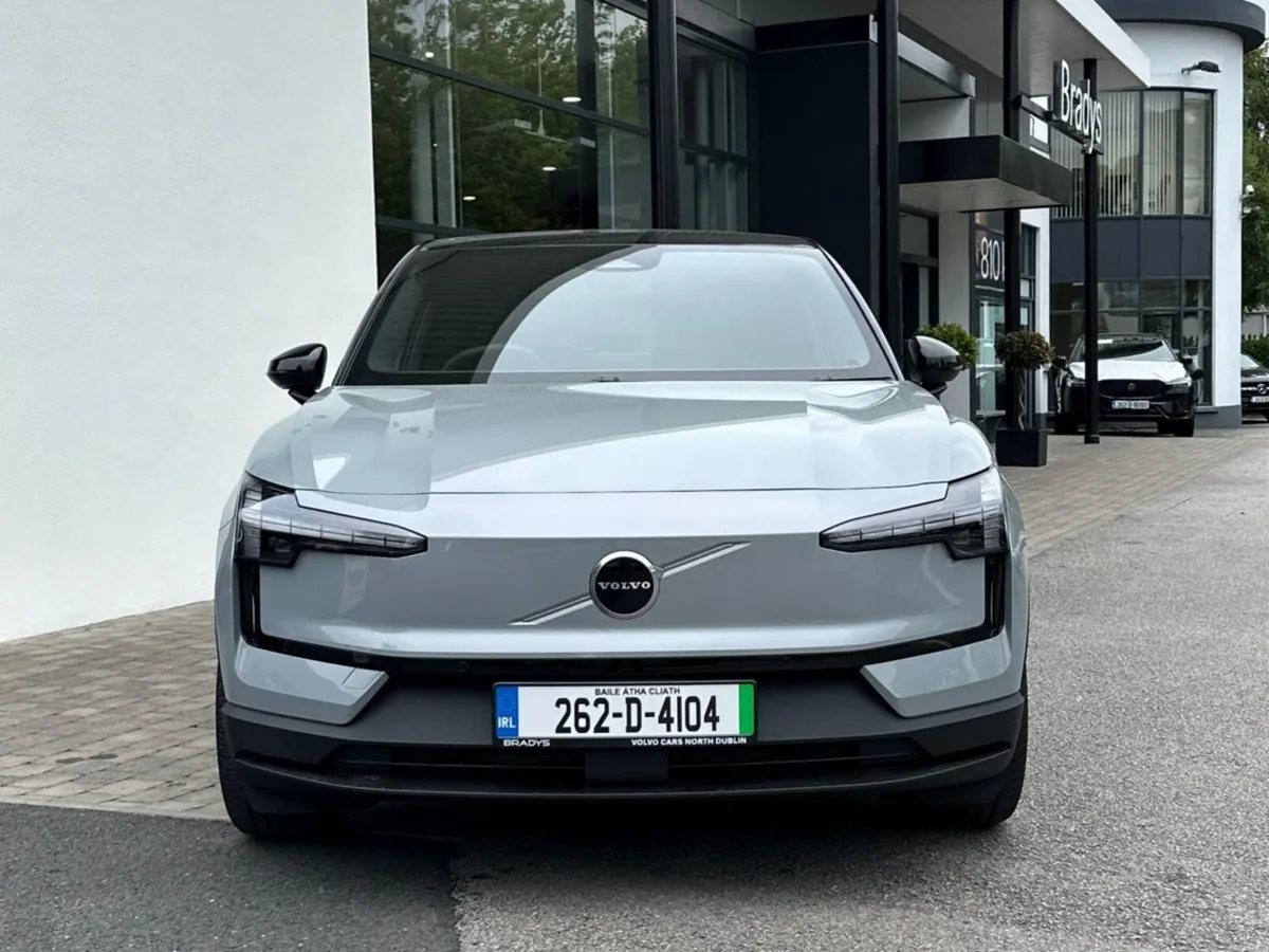 Volvo EX30 Extended Range single motor- DEMO MODEL - Image 2