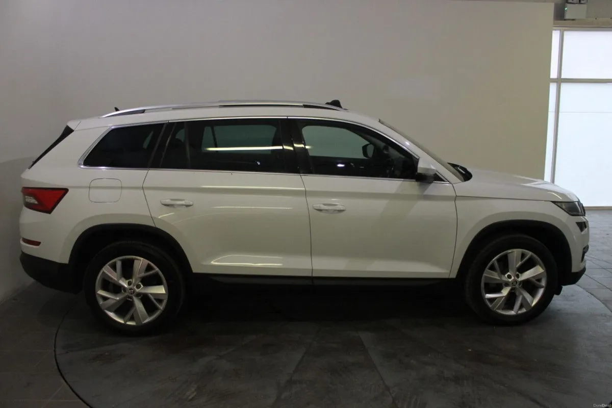 Skoda Kodiaq 2.0 TDI 190HP DSG 4X4 Style 7 Seat - - Image 2