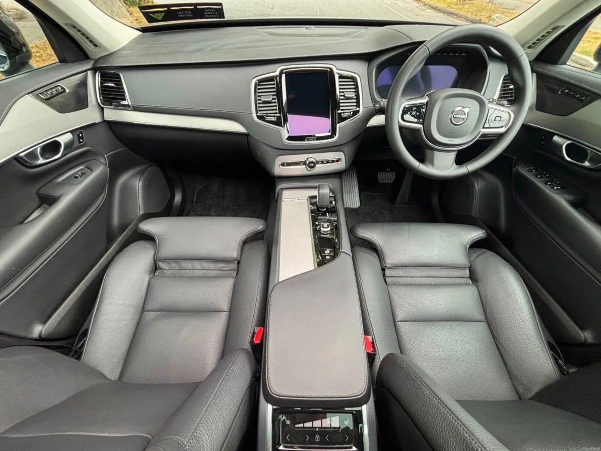Volvo XC90 2.0 - Image 2