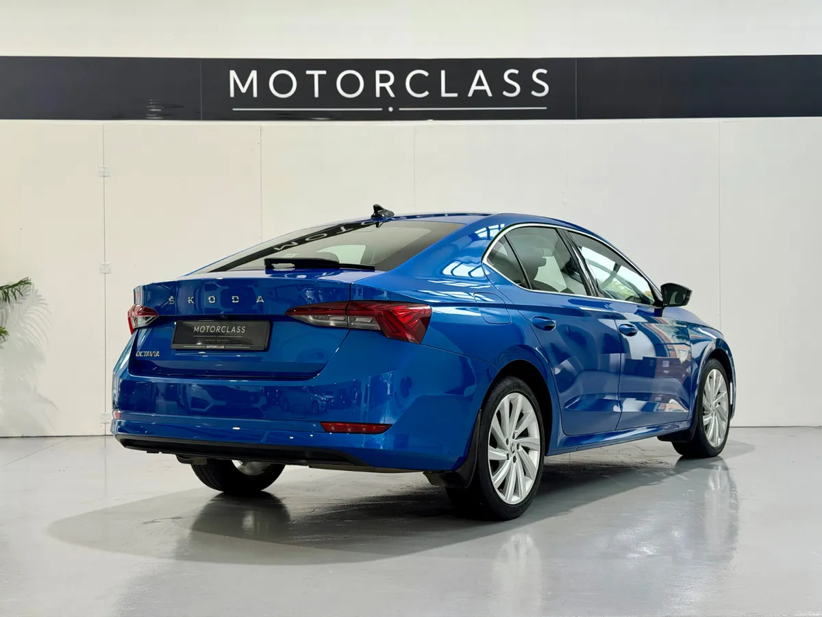 2023 Skoda Octavia 2.0 Diesel Style Automatic DSG - Image 6