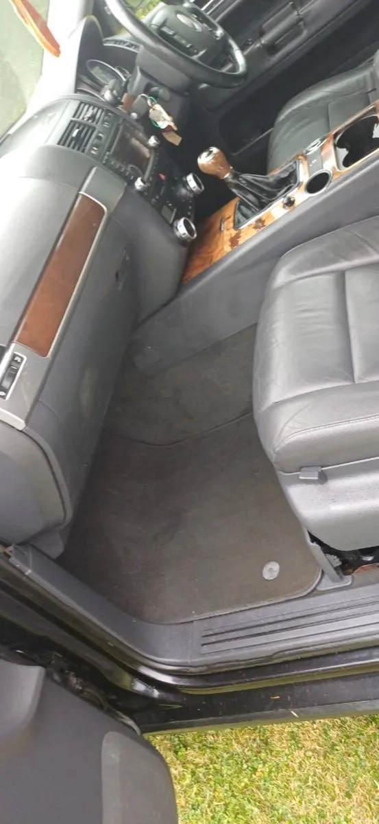 Vw touareg crewcab - Image 5