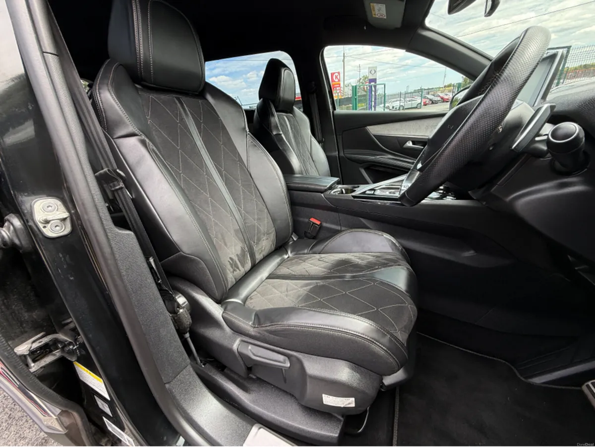 Peugeot 5008 ( 172 REG ) 2.0 GT LINE 7 SEATER - QU - Image 2