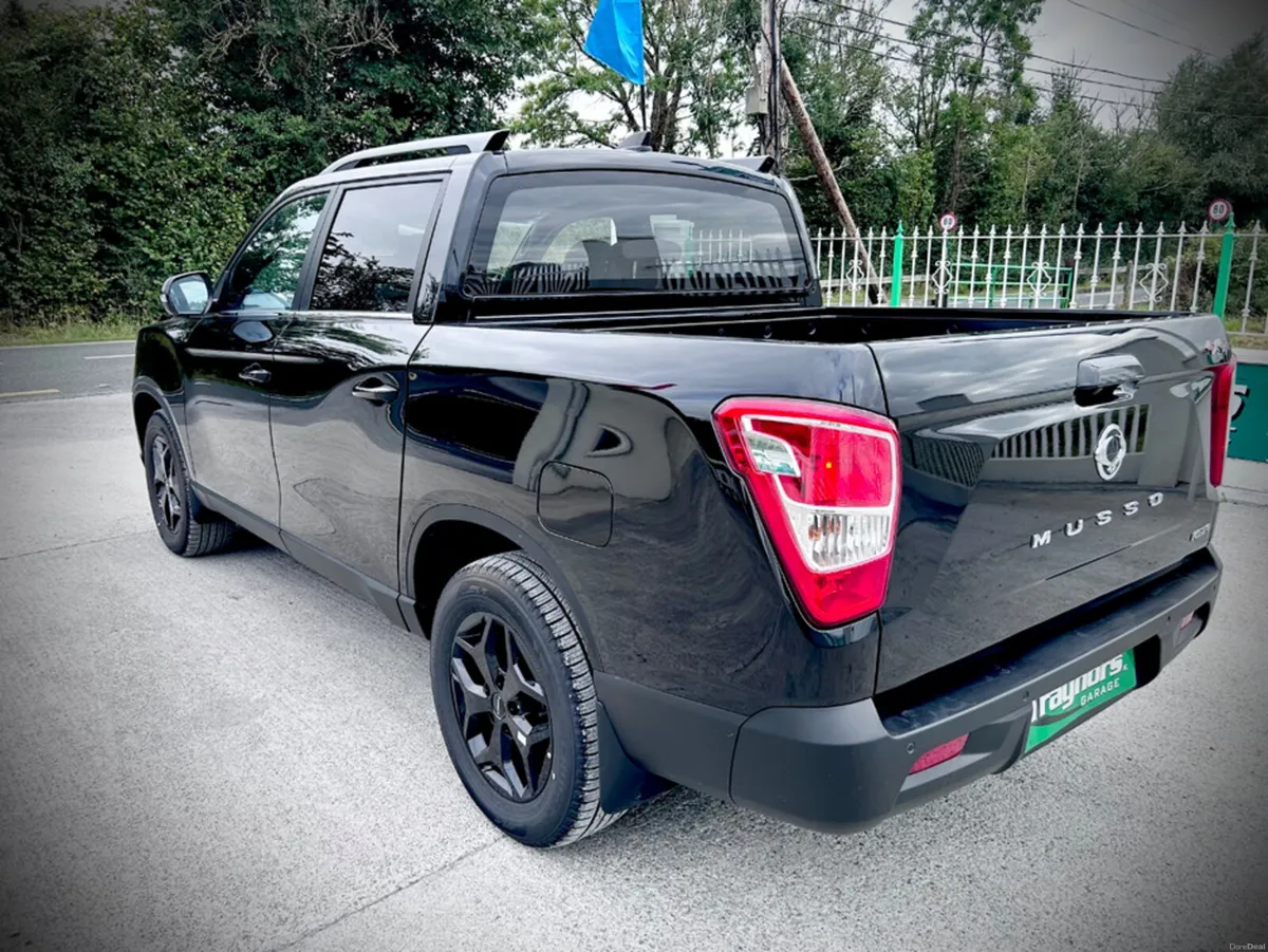 KGM Musso 4x4 CREWCAB  5 SEATER 2.2 TURBO DIESEL 2 - Image 4