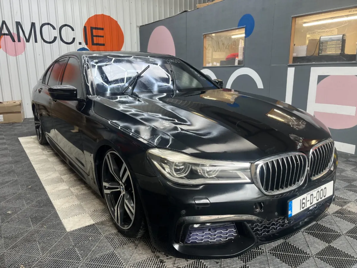 BMW 7-Series 2016 BMW 740 E IPERFORMANCE SPORT 2.0 - Image 1