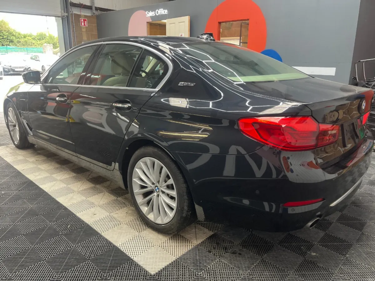 BMW 5-Series 2018 BMW 530E E LUXURY I-PERFORMANCE - Image 5