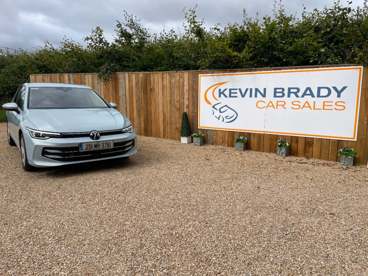 Volkswagen Golf 2.0 TDI 150 BHP DSG 2025. - Image 2