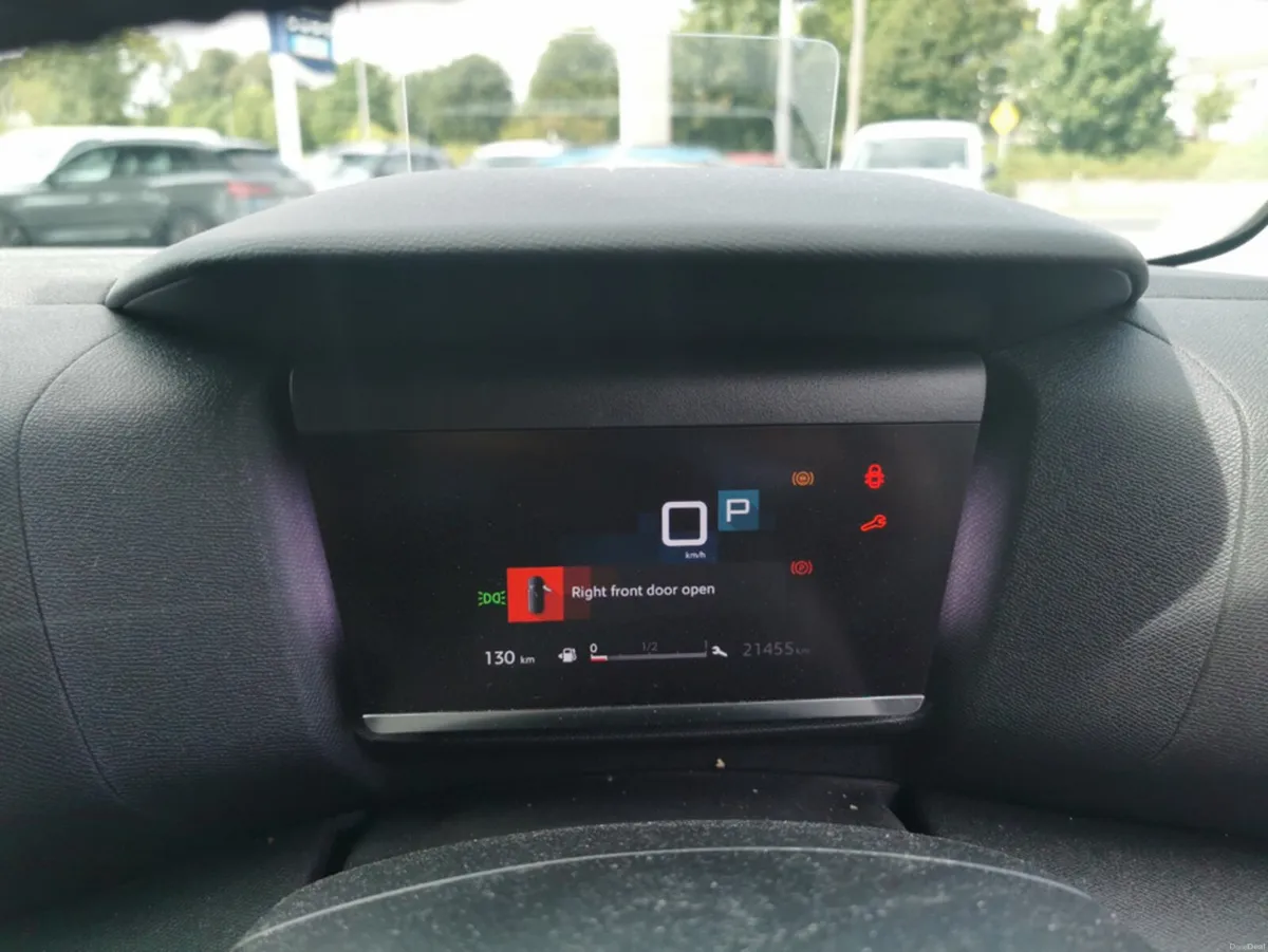Citroen C4 FLAIR PACK PURETECH 130 EAT EAT8 E - Image 5