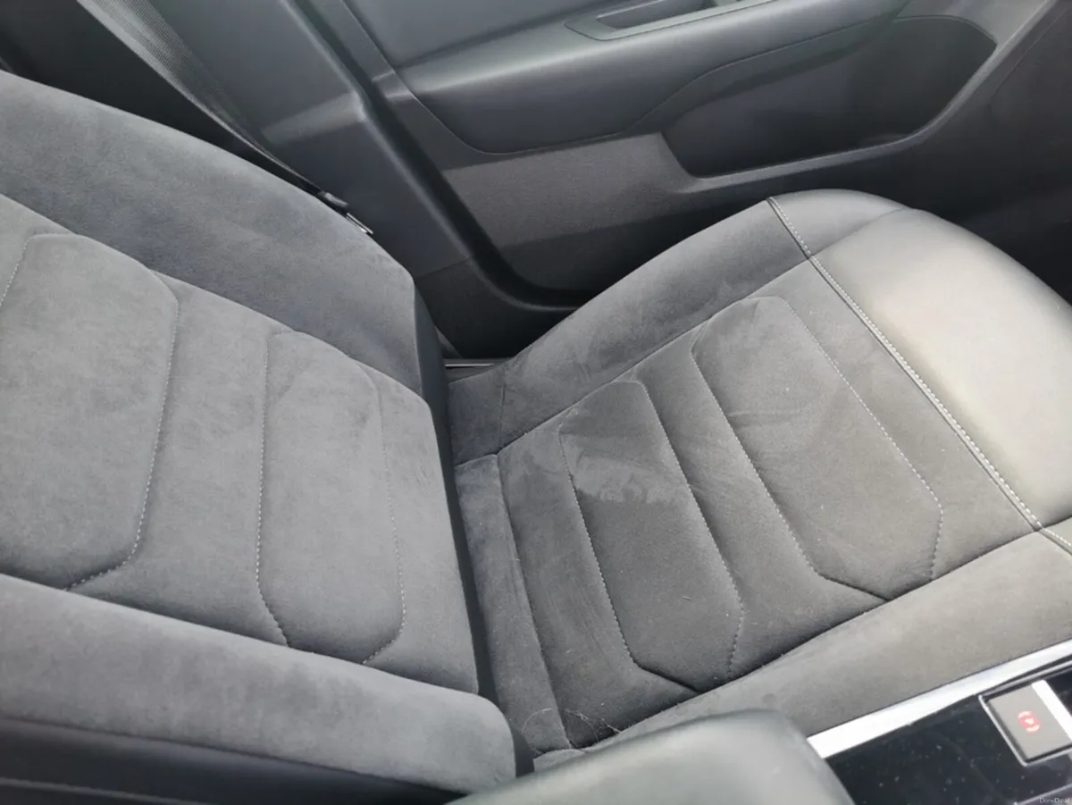 Citroen C4 FLAIR PACK PURETECH 130 EAT EAT8 E - Image 2