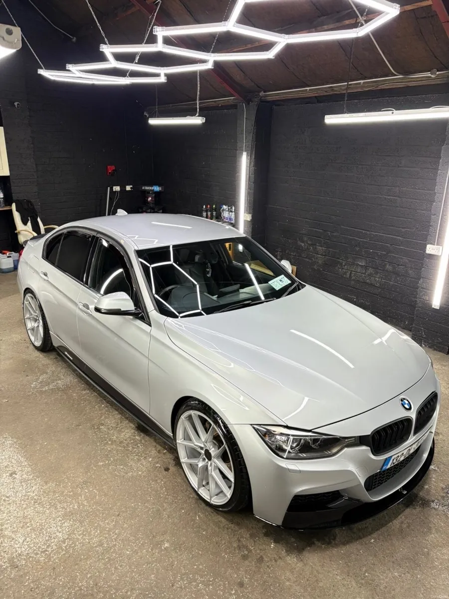 BMW 3-Series 2013 - Image 4