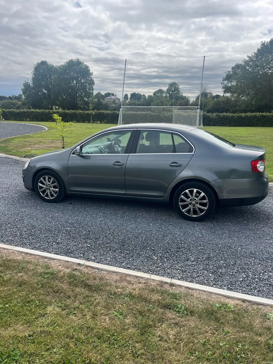 Volkswagen Jetta - Image 1