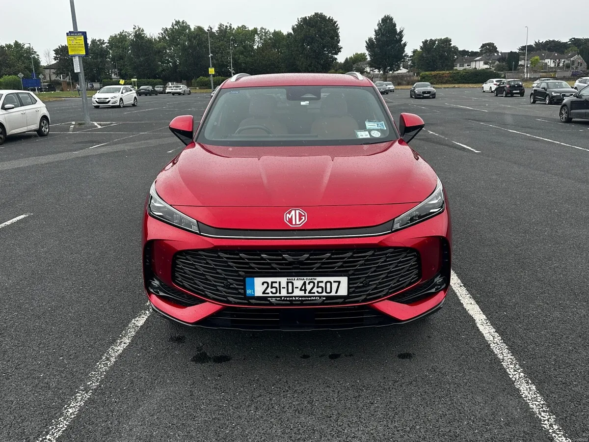 MG HS 2025 - Image 1