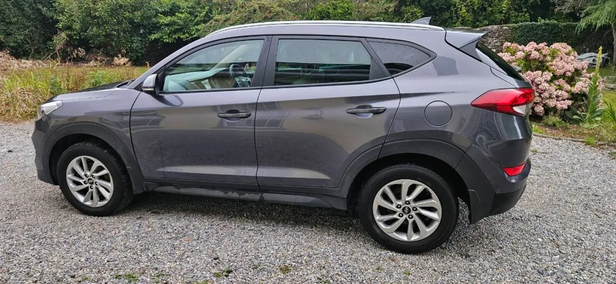 Hyundai Tucson (Executive Model) - Image 4