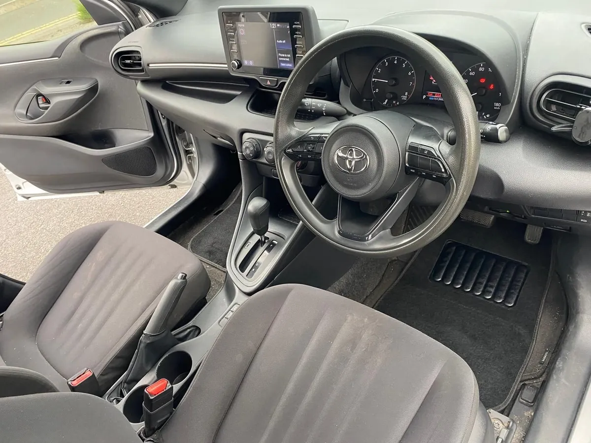Automatic Toyota Yaris 2020 - Image 6