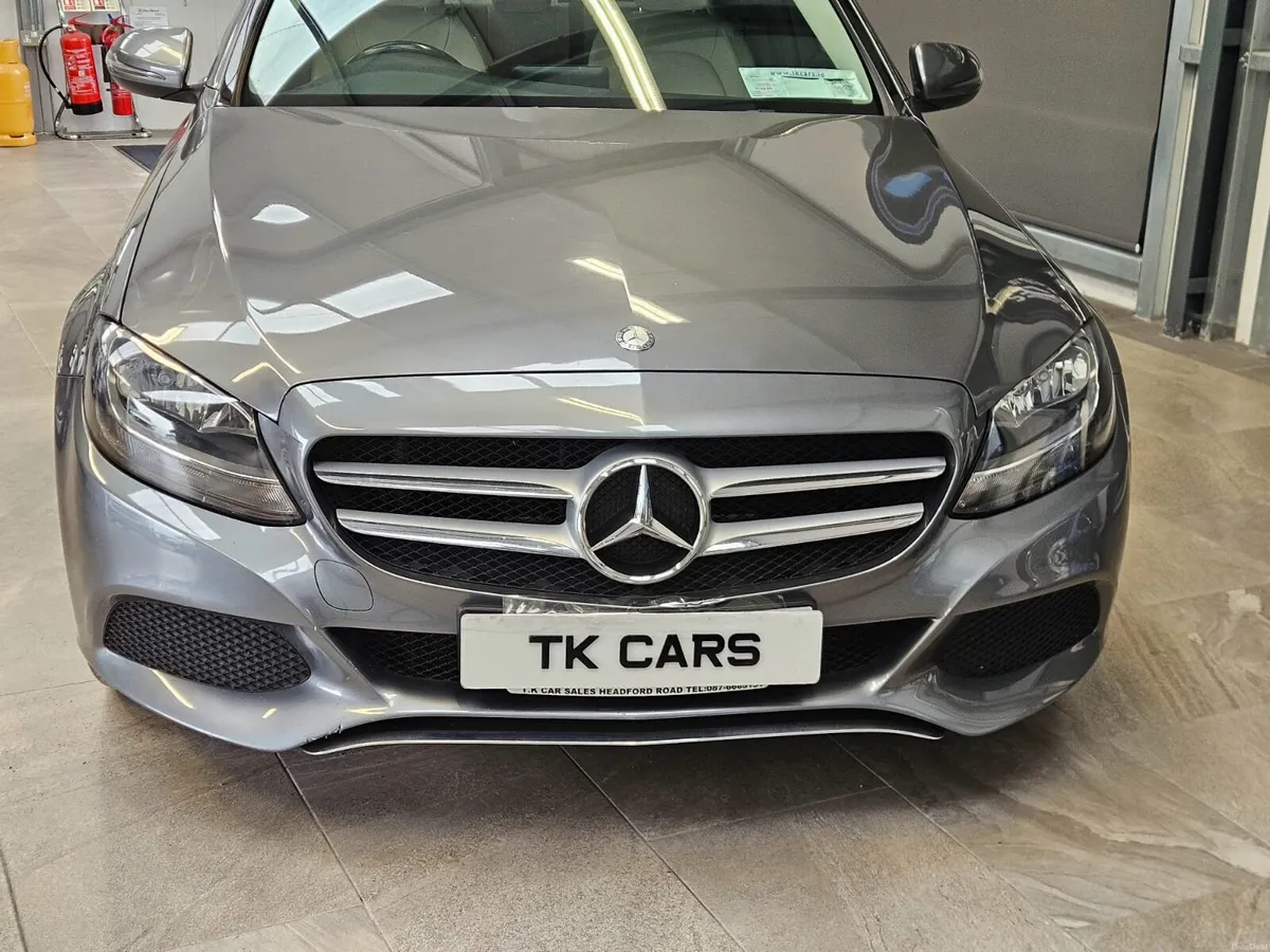 17 MERCEDES-BENZ C200 D  AVANTGARDE EDITION - Image 5