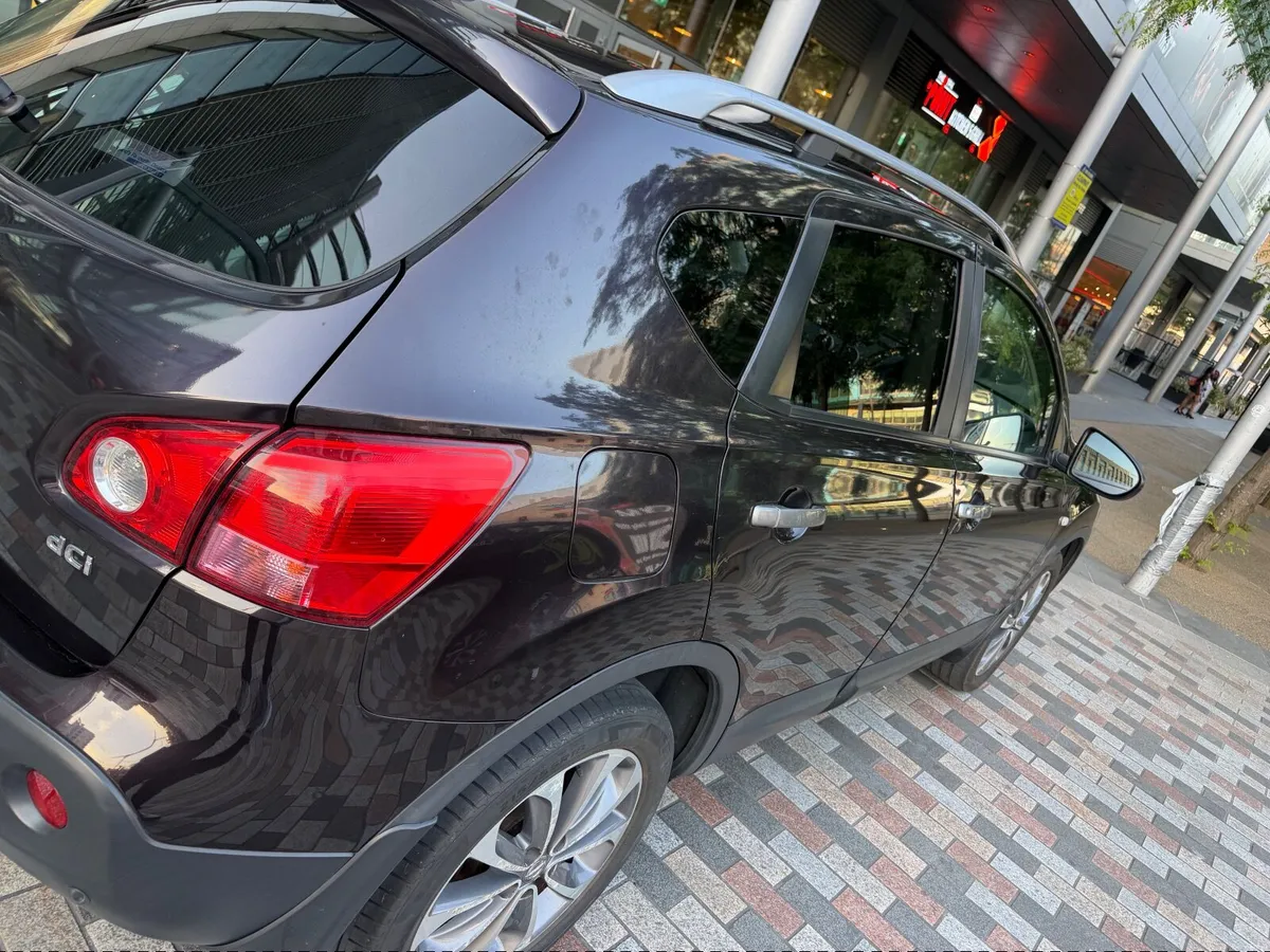Nissan Qashqai 2011 - Image 2