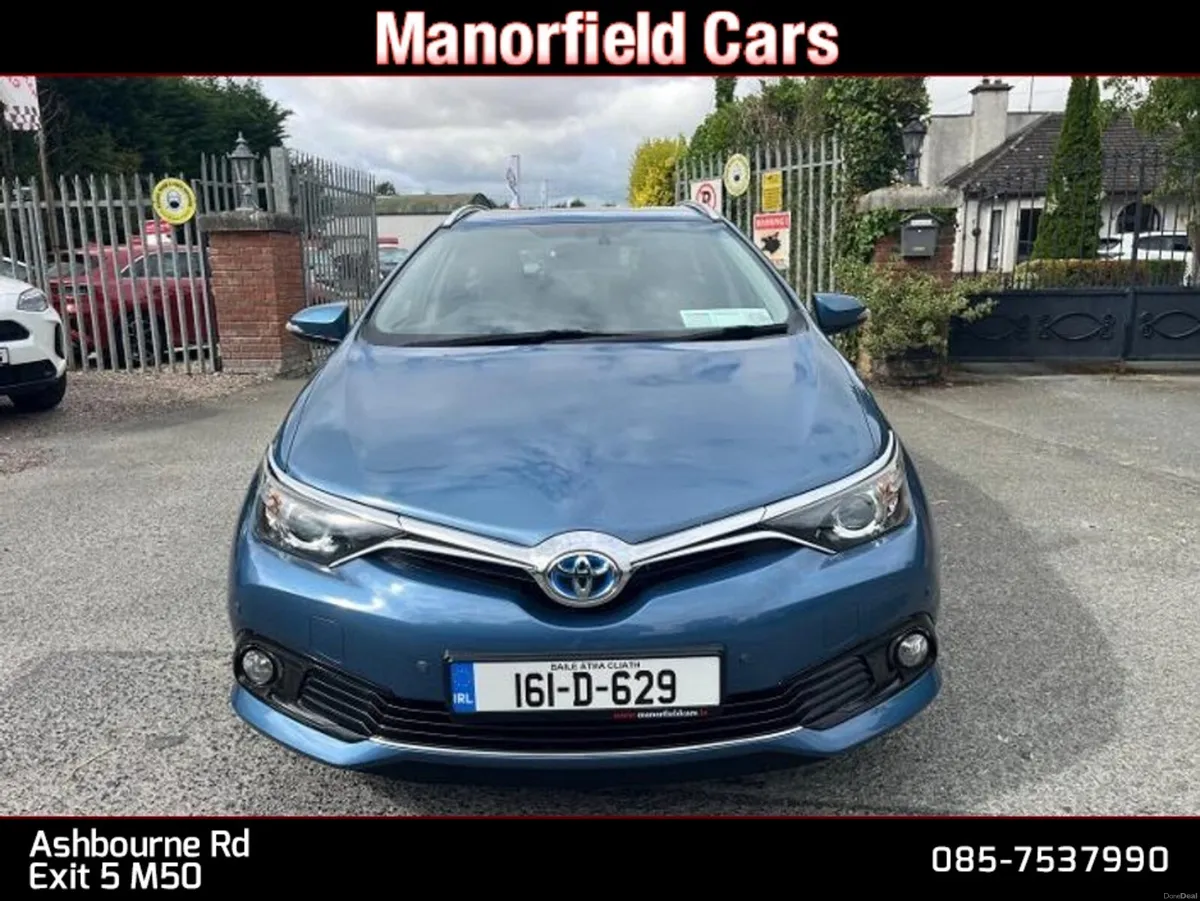 2016 Toyota Auris TOURING Sol 1.8 Petrol Hybrid - Image 2