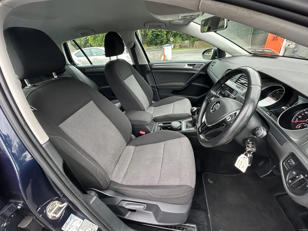 2015 Volkswagen Golf 1.6TDI Trendline - Image 5
