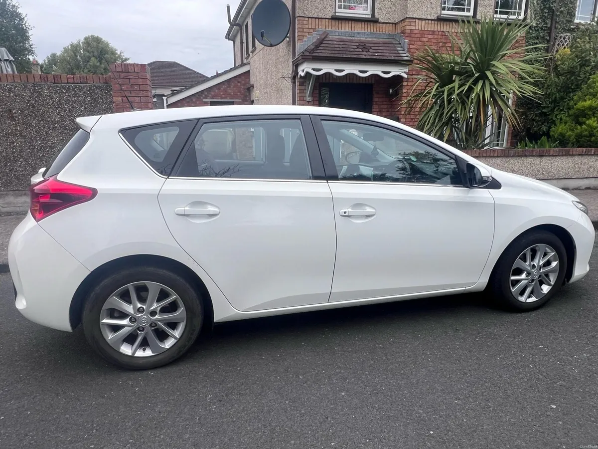 Toyota Auris - Image 6