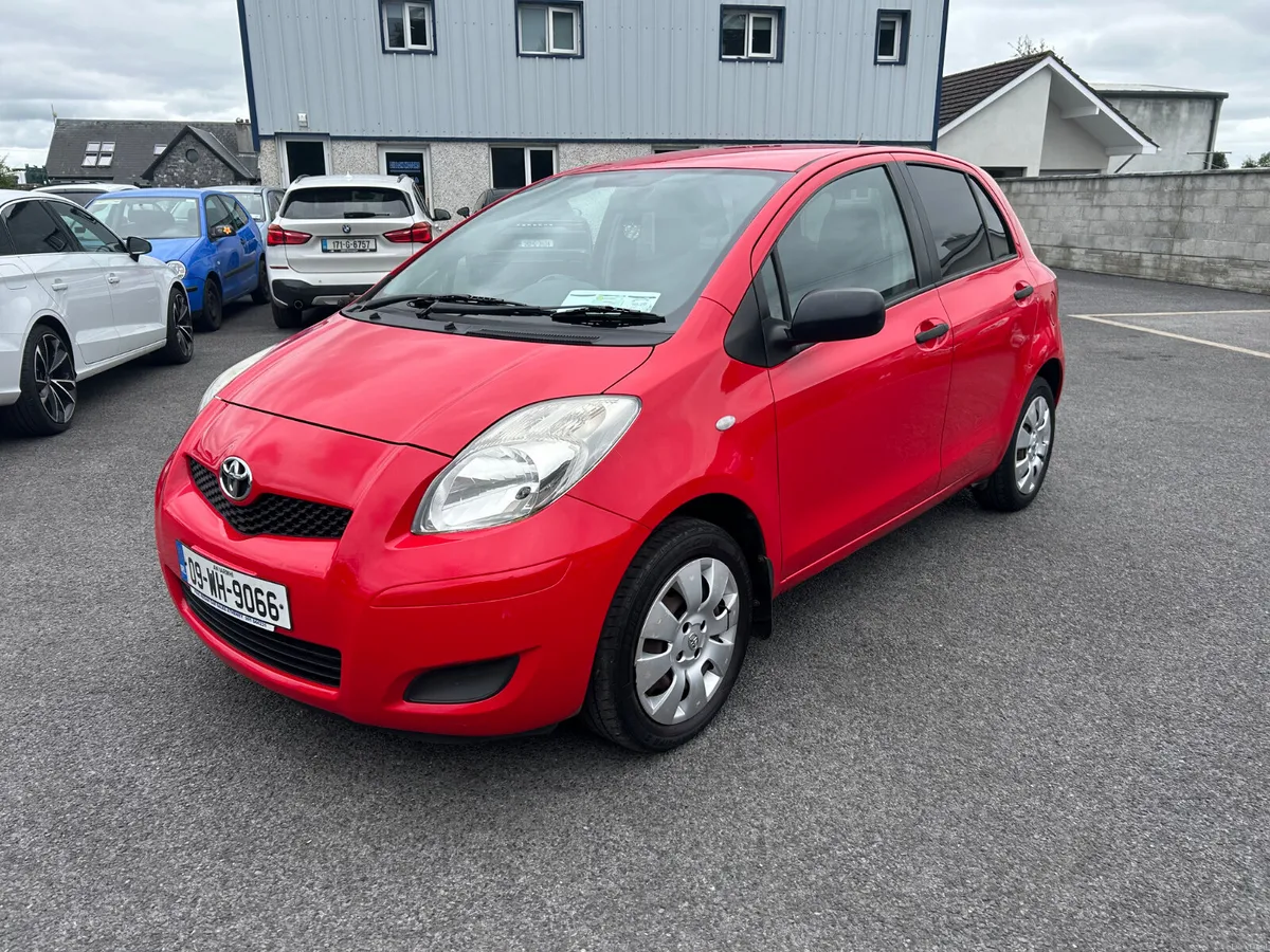 2009 Toyota Yaris 1.0 VVT-i 5Dr Terra - Image 2